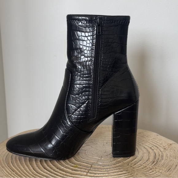 Aldo Black Chunky Heel Croc-Textured Heeled Women's Boots 7.5 - Picture 4 of 9